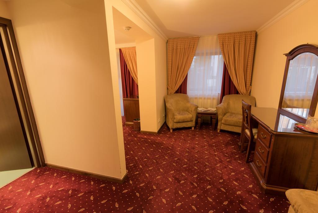 Edelweiss Poiana Hotels Poiana Brașov Pokój zdjęcie
